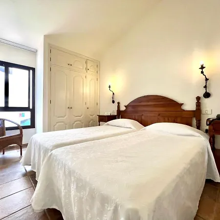 One Bedroom, High Floor, Ocean Views, Pool Y Free Wifi In Common Areas *